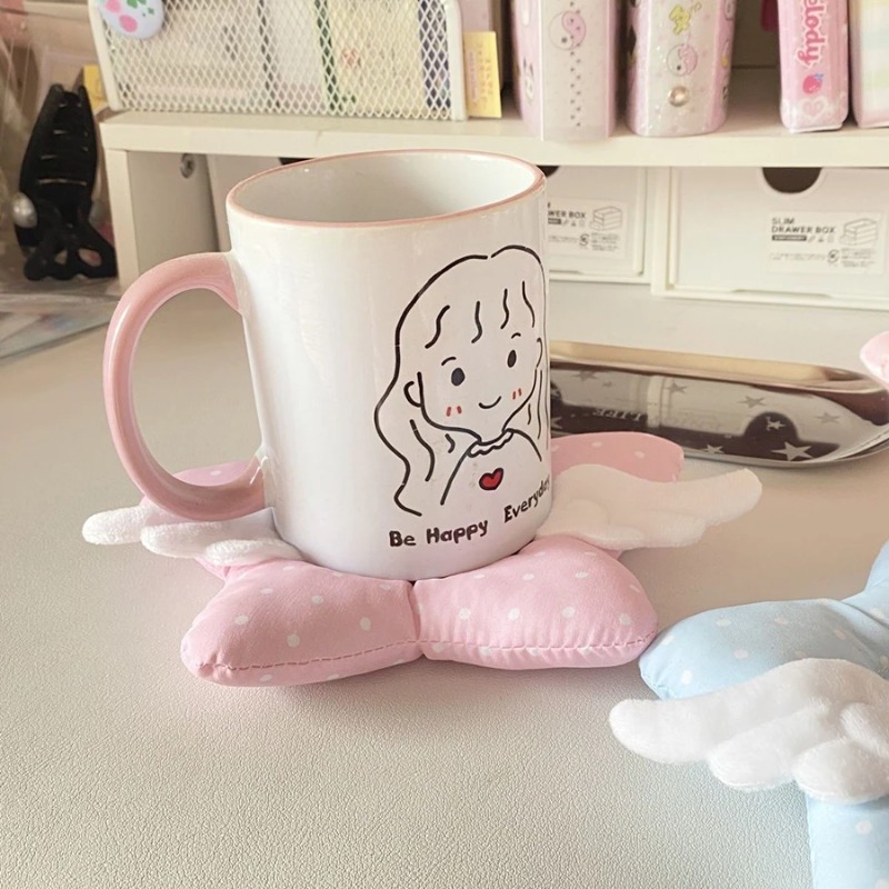 Милая изолированная подставка  – обзор и цена Desk Setup Girl